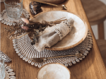 Set de table rond en rotin et coquillages