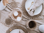 Dessous de verre en raphia et coquillages