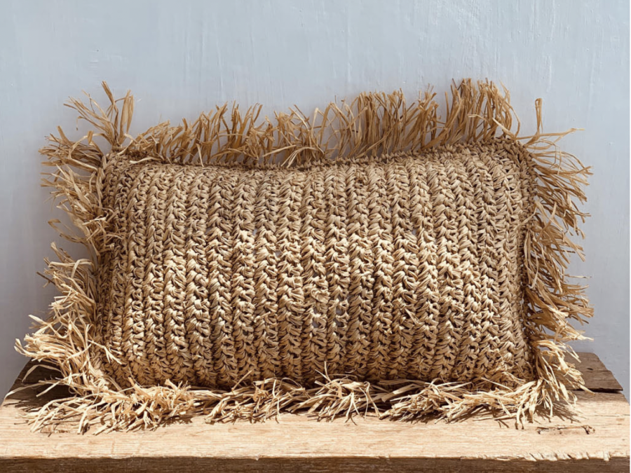 Housse de coussin raphia à franges